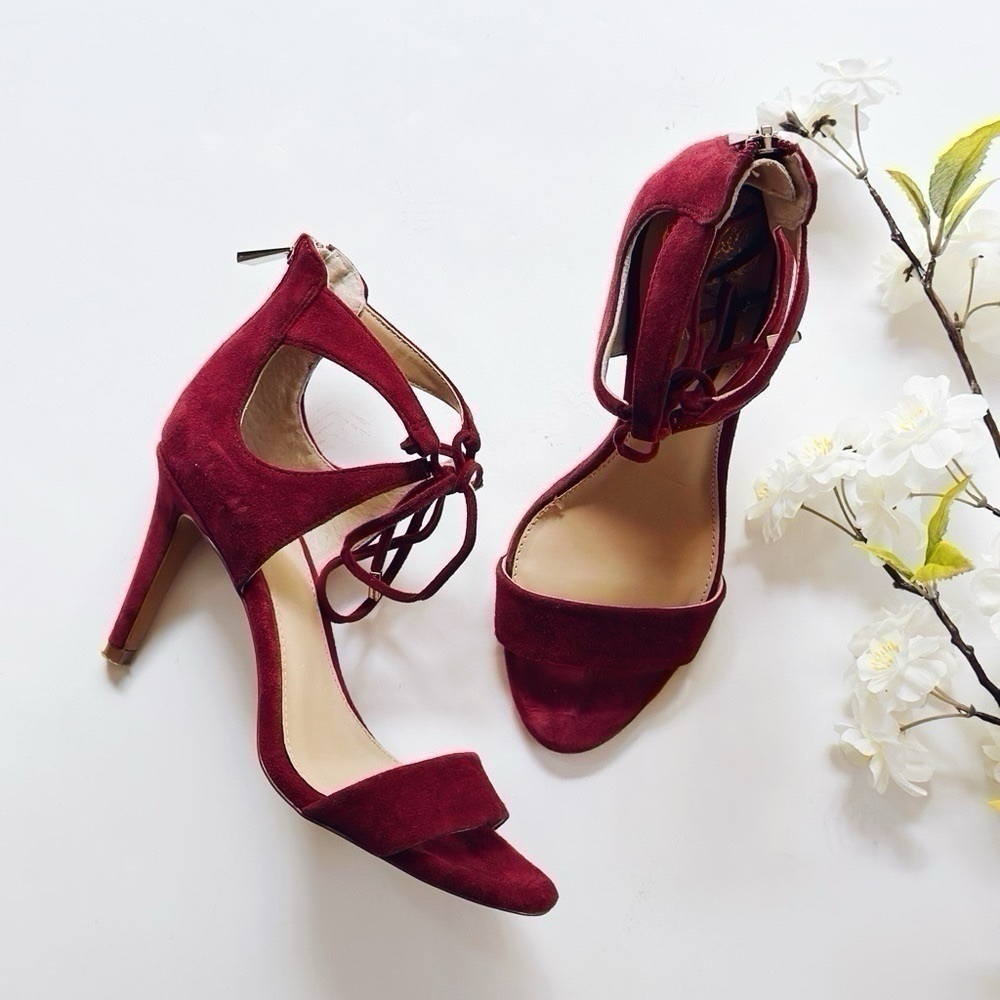 Vince Camuto Lace Up Heels Burgundy - Picture 2 of 8